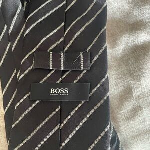 Hugo Boss Black/Silver classic Tie with Diagonal Stripes
